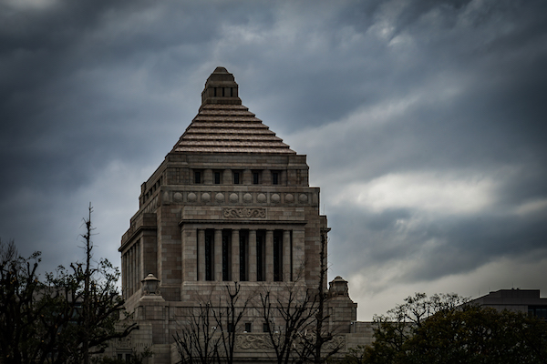 政治圧力は裁判に影響を与えるのか